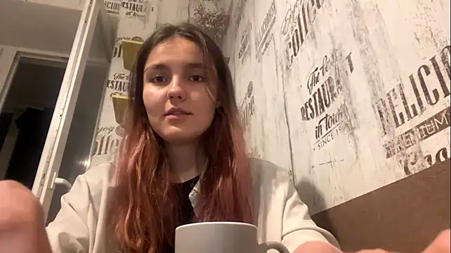 JessiePolemeni - show u smth in dm :3
