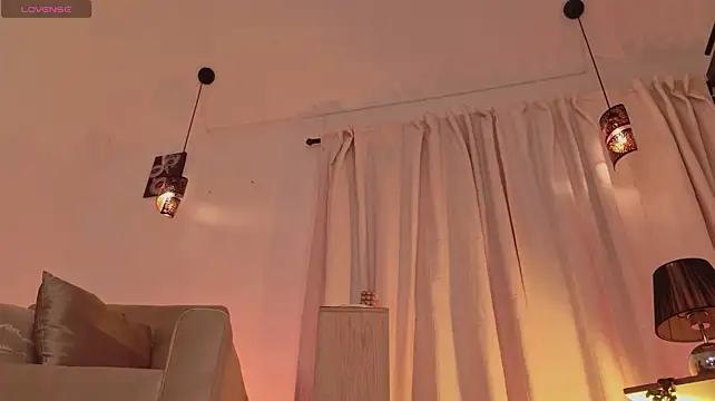 IsabellaLux_ - Make me have a huge squirt🥰