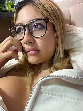 Doll_liaa - Fingers over panties