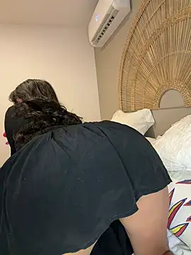 Queen-chamss - Tweerk ass on my face حركي طيزك عوجهي🤭