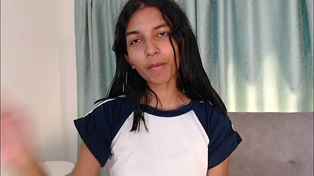 YuliethPetite - spit and ahegao