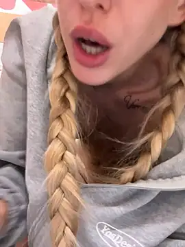 Kira_mia