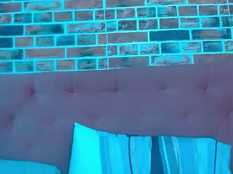 Sweeteyes__ - fuck pussy and squeeze breasts