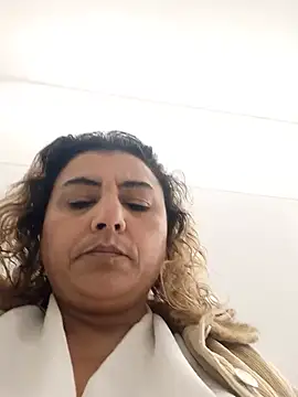 Amystasy - It's time to warm up my pussy