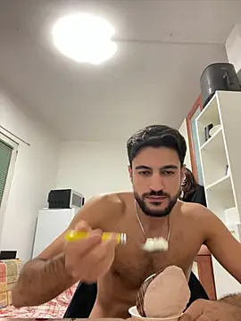 Milano01 - Lei si masturba con orgasmo