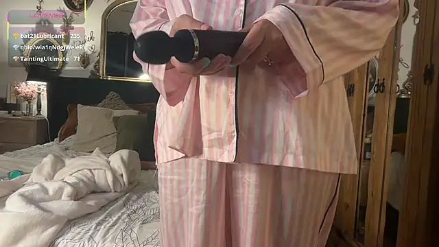 MrsMelia - squirting vids x2