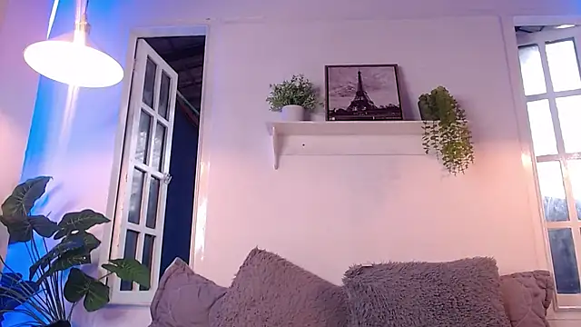 Andrea_secret_ - All naked + fingers pussy