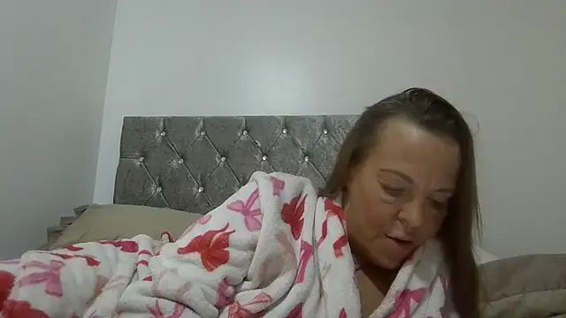 BritishMilfFrankyX - Goal : BEND OVERRRRR TKNS 400