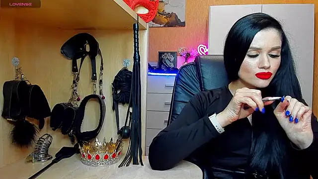 KristiTopxx - 5 snaps of my fingers!