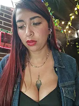Kari-h - Spit on and lick my tits