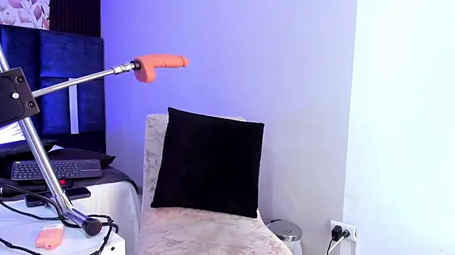 Larabrooks - Doggy naked + twerk + spank hard