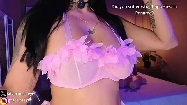 Silvermistt - completely naked 💦💦
