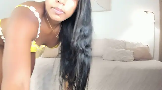 ZOEGARNER01