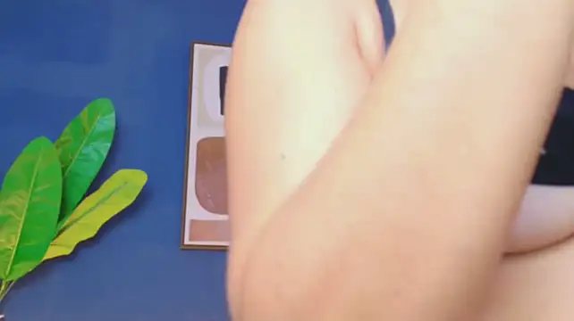 Lea_Foster - Exploring My Ass with Fingers