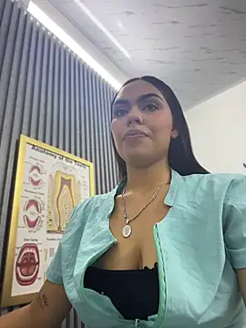 Daniela-sexy - Control my vibrator, Domi *5 min