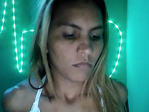 Stephanieeth - Welcome to my room; I hope we have a lot