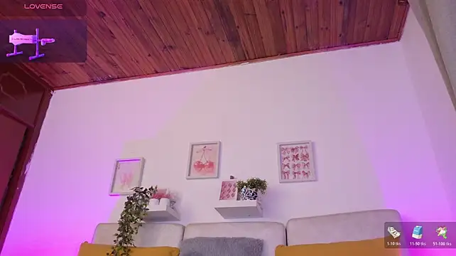 Malka_Burning - VIBRATOR IN ASS 💕
