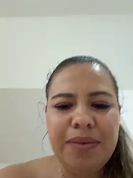 Ariana-07 - Ride dildo on the floor OH FUCK