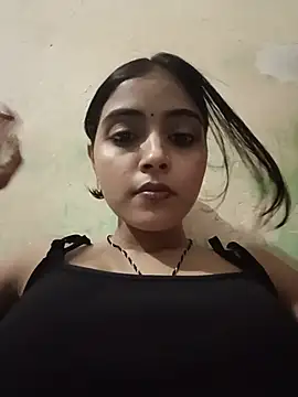 Nandundi - Show pussy in public