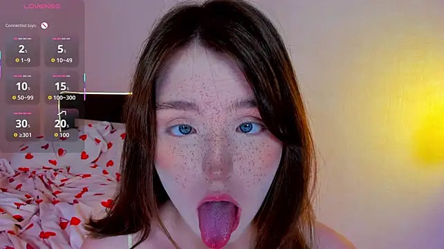 Lexxxxxxi - play tits
