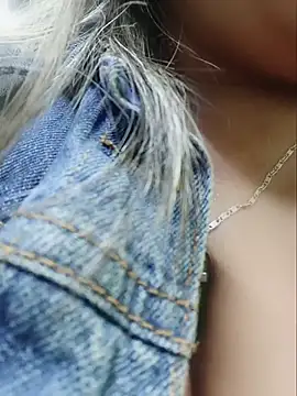 Cataleyamyst - Touch tits and pinch nipples