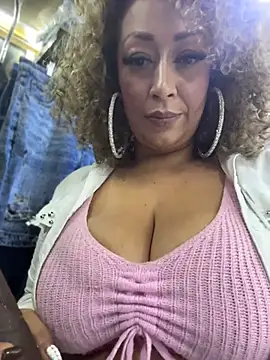 Katti_Barrera - Spank ass+ oil 💦😈