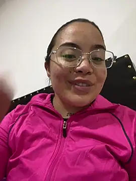 Lindalatina2001 - Montada de dildo de frente+rebotar tetas