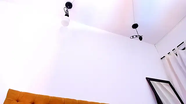 Katty_West - I fuck my pussy