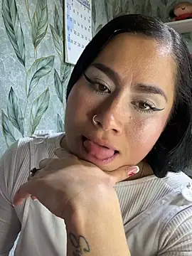 Sweet__Nurse1 - MY KITTY WANTS TO GET WET 💦🔥😈