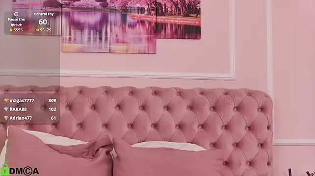 RileyRaeX - Oil my body!