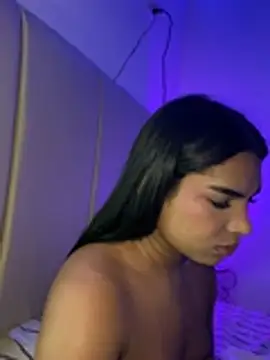 VeronicaSaenzx - Cum in your mouth