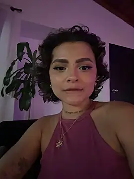 Dahiana-Walcott - Steal My Attention 👀