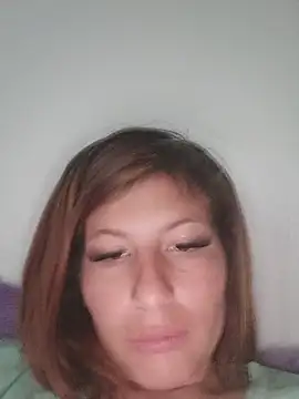 Nahomi-lov - Show Pussy