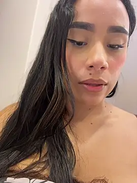 Sara-Castillo - FUCK COCK IN THE DRESSING ROOM (RISKY)