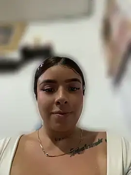 Hally-jensen1 - Free tits front family
