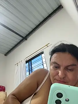 Horny-Mommy-Dirty - squirt fountain