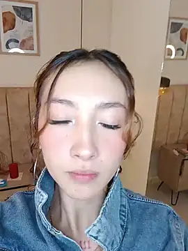 CurlyDoll_11 - Stand Up and sexy dance