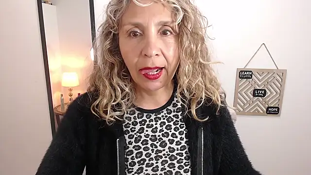 Afrodita_sg - super sensual chair dance