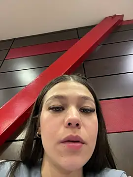 Alyshanon18 - BOOBS OUT 1MIN😱🥵