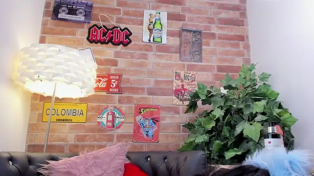 Miss_loolita - Destroy face hair with saliva+bukake