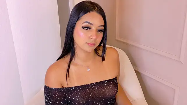 Jessie-Rouse - spit tits