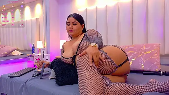 KeilyRoss - boobs out