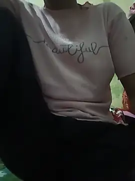 Nandundi - Show pussy in public