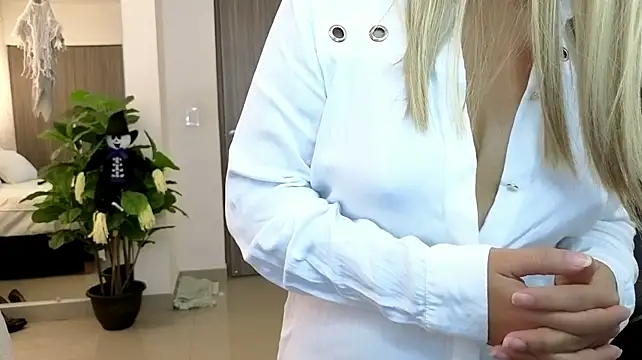 Miss_Tyka - waterfal squirt, cum shot in pantyhose💦