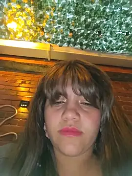 Ivy_enjoy - Friend oil my tits in public