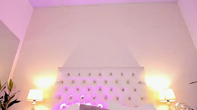 Tiffanny_Gomez - 🔥SPANKS ASS X 10🔥