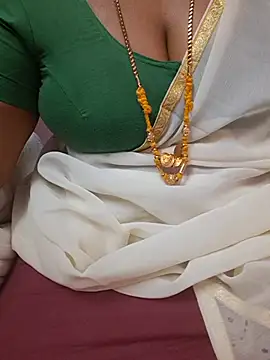 Tamil_Ammani - Boobs show😜😜😝🥰🔥🔥🔥