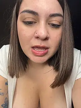 Lovynna - Dildo pussy