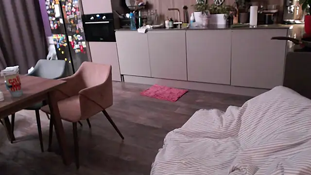 Hurricane_Kat - Topless