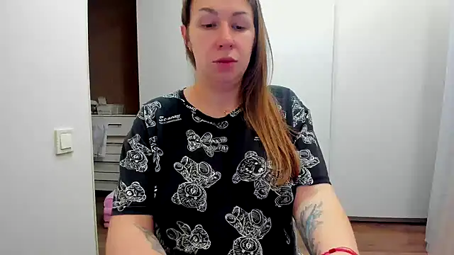 PregnantEva - Cum show